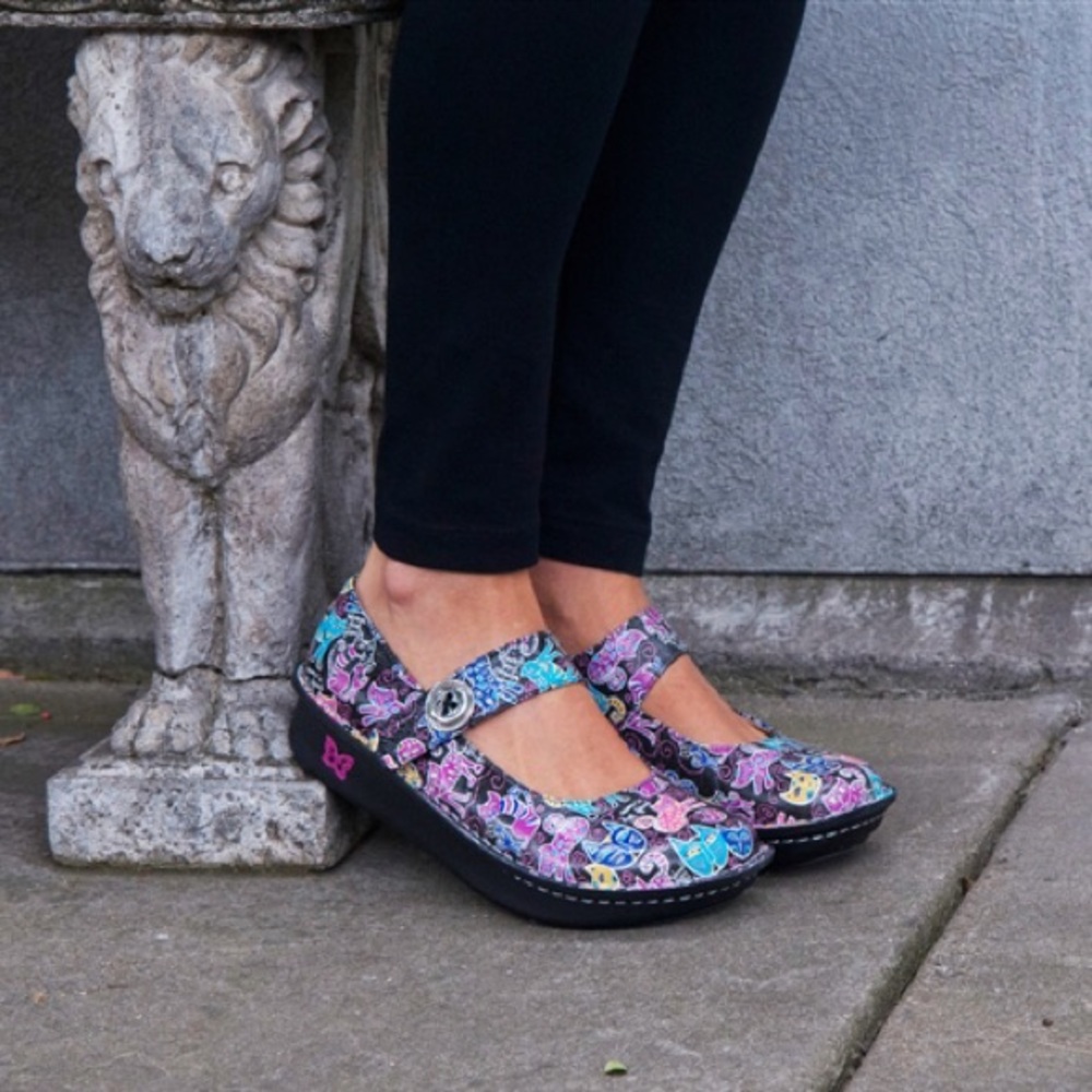 Paloma 🐈 ALEGRIA PALOMA WOMEN'S BEST FRIEND